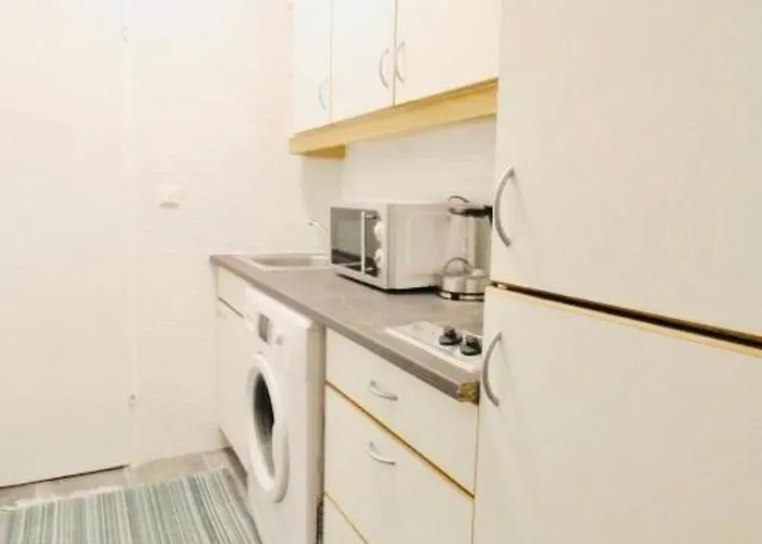 Spacious Cozy 1br Near To Danube River Daire *
